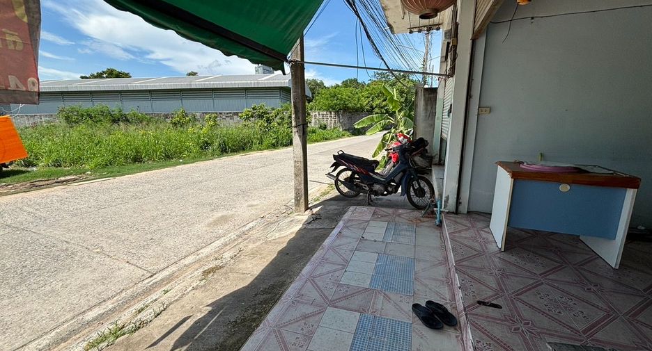For sale 2 bedrooms townhouse in Mueang Rayong, Rayong