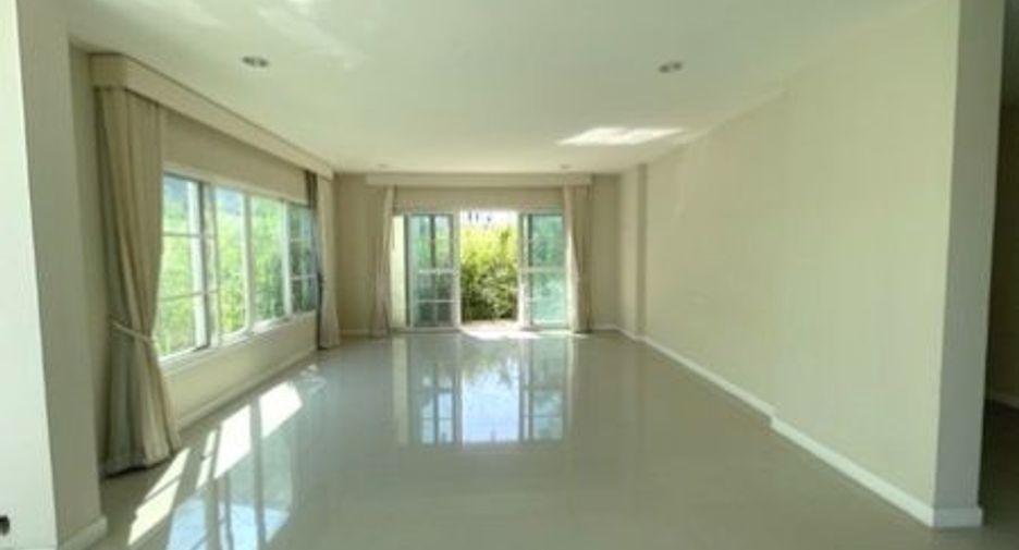 For sale 4 bedrooms house in San Sai, Chiang Mai