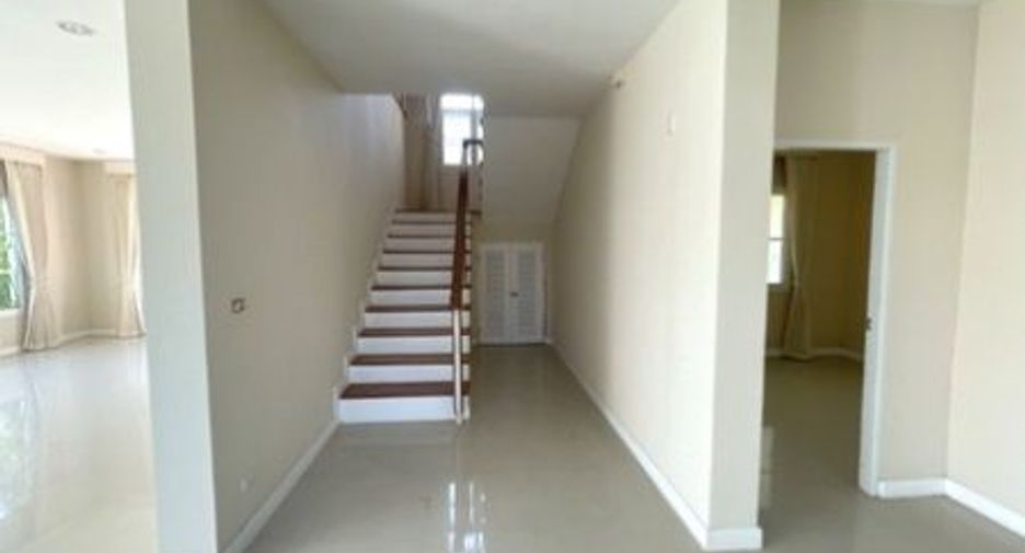 For sale 4 bedrooms house in San Sai, Chiang Mai