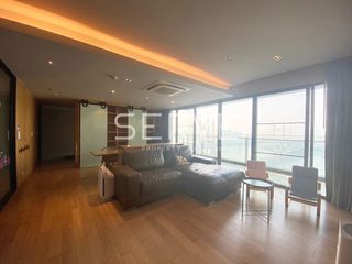 For sale 3 bed condo in Yan Nawa, Bangkok