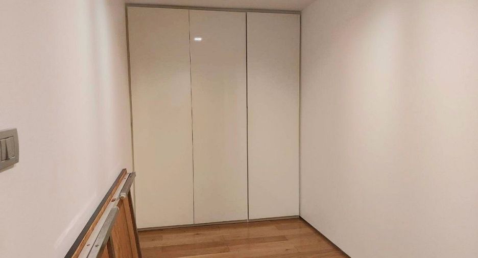 For sale 4 bedrooms condo in Khlong Toei, Bangkok
