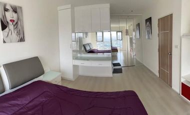 For sale 2 bedrooms condo in Khlong Toei, Bangkok
