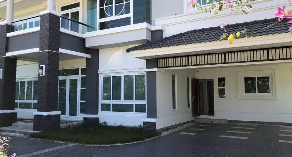 For sale 4 Beds house in Ban Khai, Rayong
