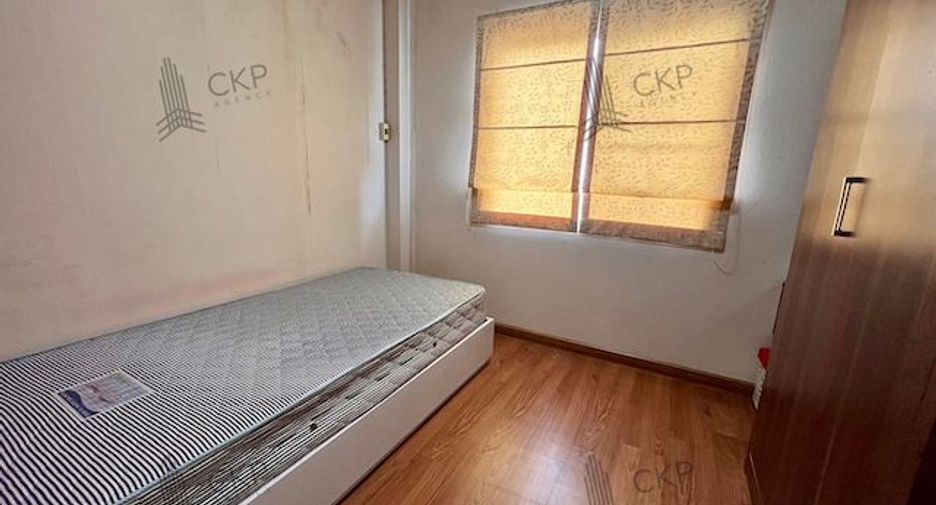 For sale 3 ベッドルーム townhouse in Nong Chok, Bangkok
