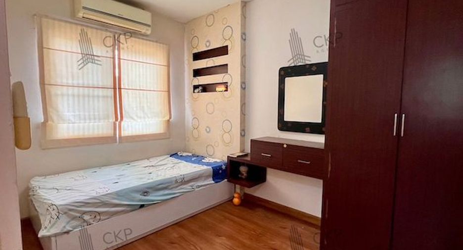 For sale 3 ベッドルーム townhouse in Nong Chok, Bangkok