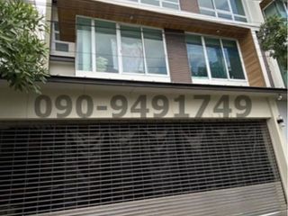 For rent 4 ベッドルーム house in Phaya Thai, Bangkok