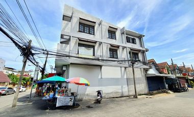 À vendre 6 chambres local commercial à Bang Khae, Bangkok