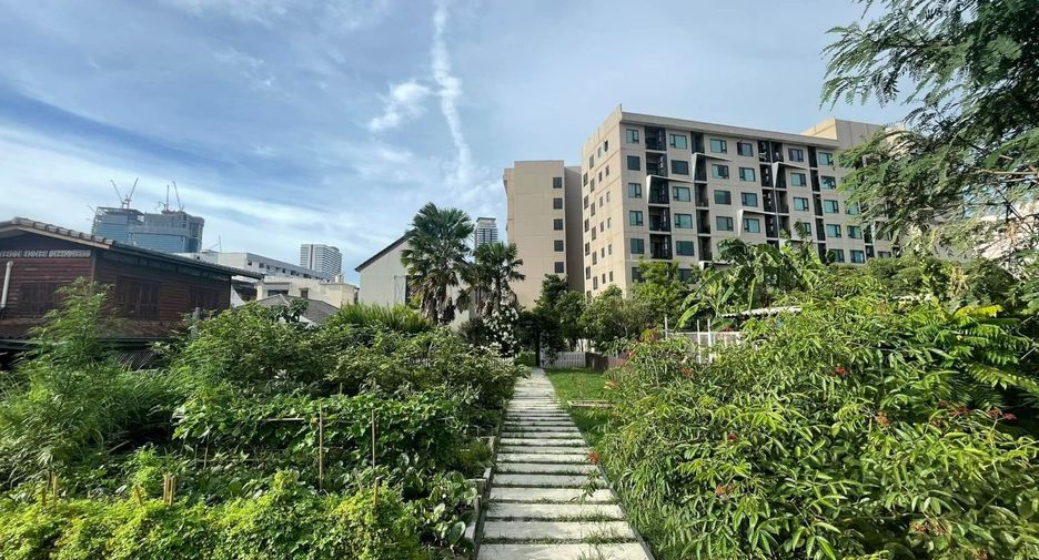 For sale land in Yan Nawa, Bangkok