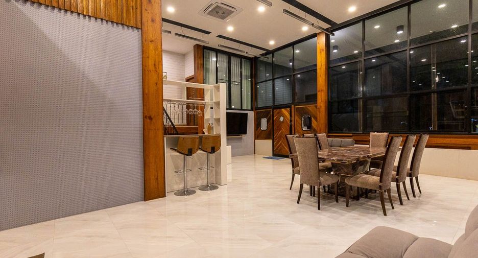 For sale 3 bedrooms house in Sawang Wirawong, Ubon Ratchathani