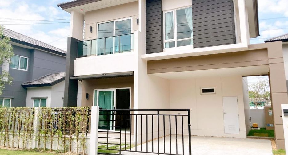 For rent 4 bed house in Khlong Luang, Pathum Thani