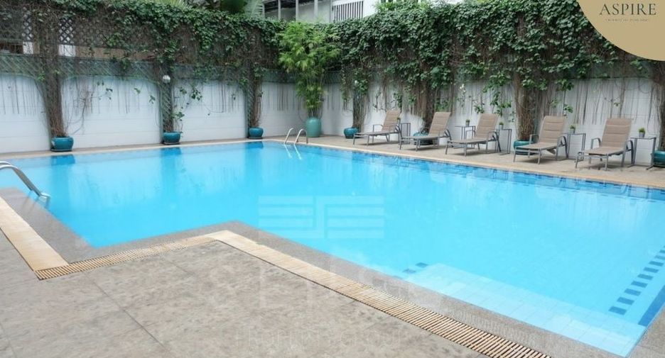 For sale 3 bedrooms condo in Sathon, Bangkok