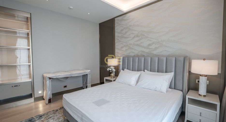 For rent そして for sale 6 ベッドルーム condo in Khlong San, Bangkok