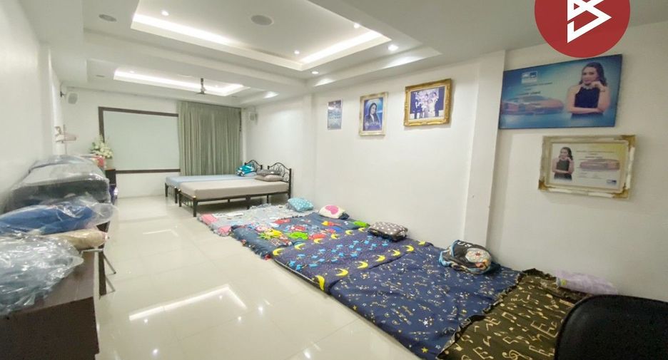 For sale 9 bed retail Space in Thanyaburi, Pathum Thani