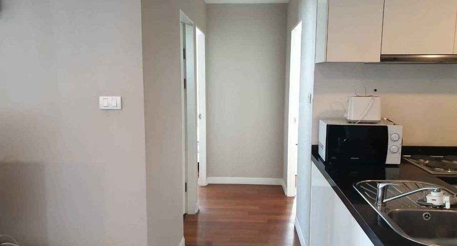 For rent and for sale 2 bedrooms condo in Huai Khwang, Bangkok