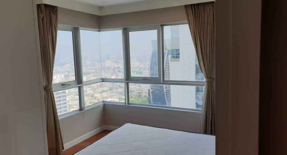 For rent and for sale 2 bedrooms condo in Huai Khwang, Bangkok