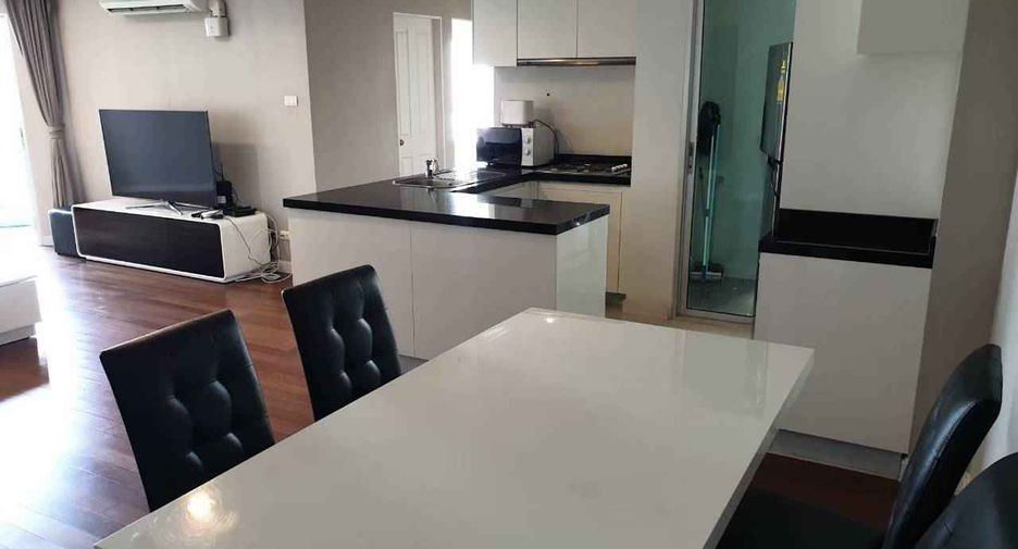 For rent and for sale 2 bedrooms condo in Huai Khwang, Bangkok