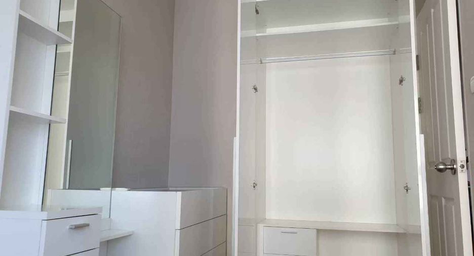 For rent and for sale 2 bedrooms condo in Huai Khwang, Bangkok