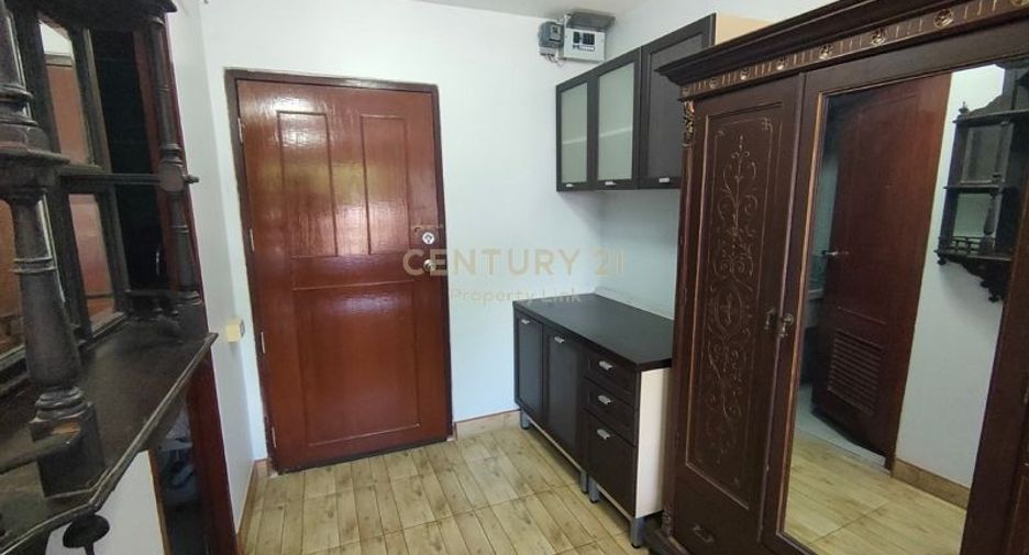 For sale 2 bedrooms condo in Phaya Thai, Bangkok
