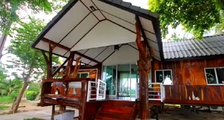 For sale 27 bed hotel in Cha Am, Phetchaburi