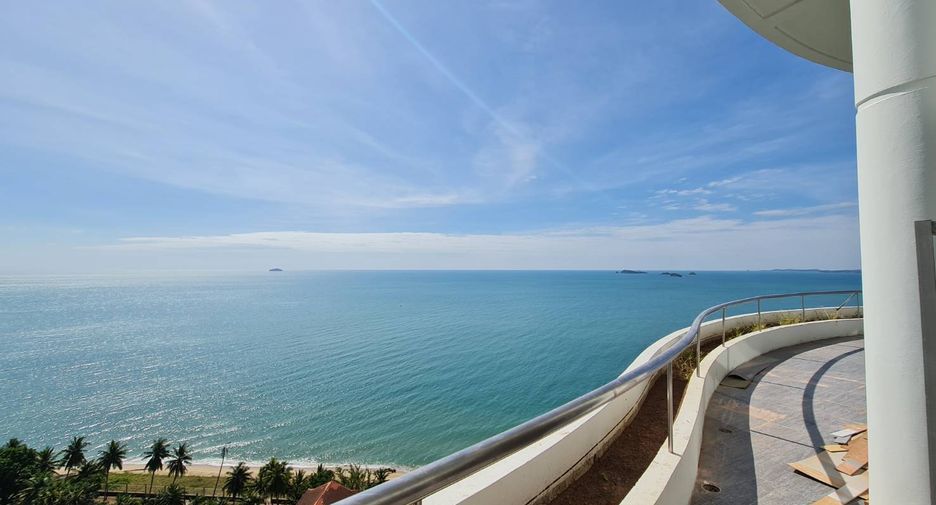 For sale 4 bed condo in Klaeng, Rayong