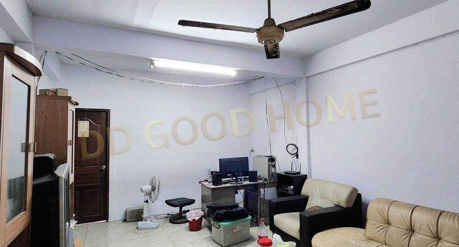 For sale 7 bedrooms retail Space in Bang Bua Thong, Nonthaburi