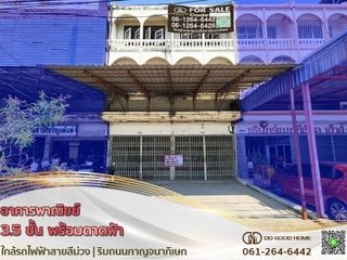 For sale 7 bed retail Space in Bang Bua Thong, Nonthaburi
