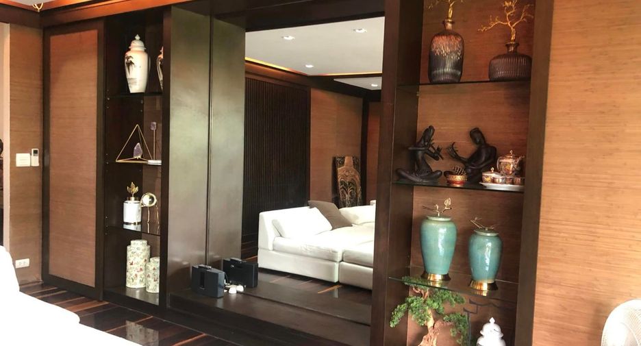Reihenhaus zur Miete mit 4 Zimmer in Yan Nawa, Bangkok