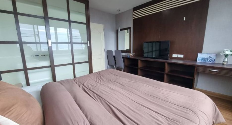 For sale 1 bed condo in Si Racha, Chonburi