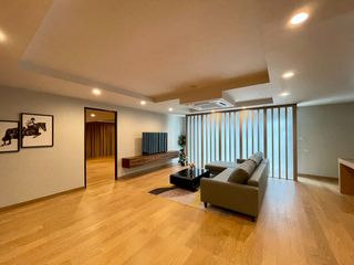 À vendre 4 chambres condo à Watthana, Bangkok