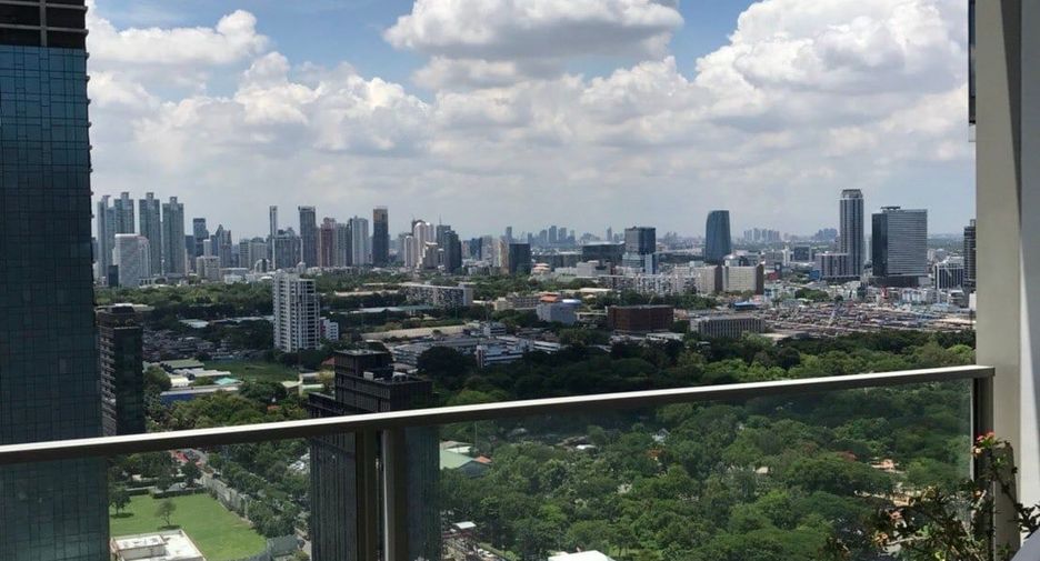 For sale 2 bedrooms condo in Pathum Wan, Bangkok