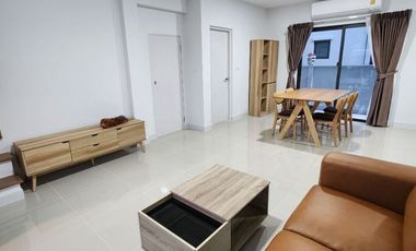 For rent 3 Beds townhouse in Bang Phli, Samut Prakan