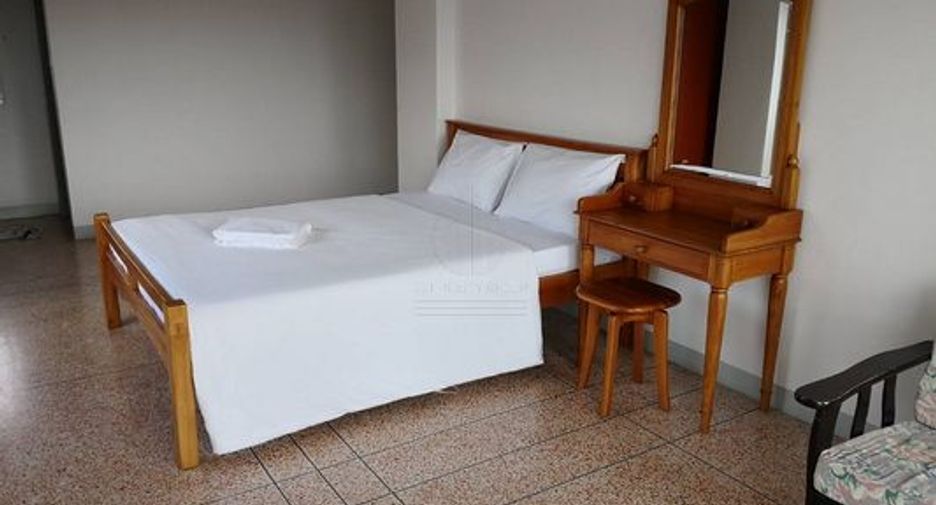 For rent 110 Beds apartment in Bangkok Yai, Bangkok