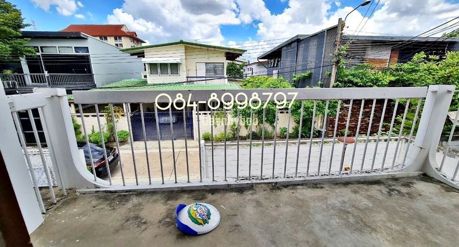 For sale 2 Beds house in Bang Sue, Bangkok