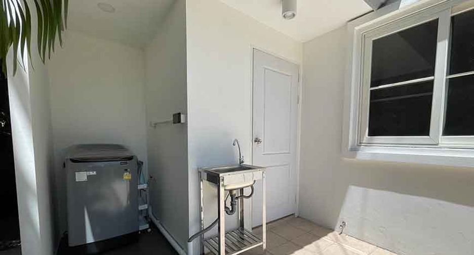 For rent 4 bedrooms house in Hang Dong, Chiang Mai