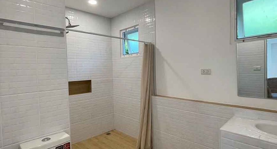 For rent 4 bedrooms house in Hang Dong, Chiang Mai
