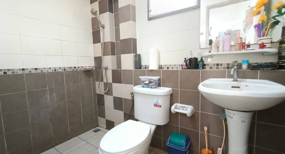 Casa en venta de 3 habitaciones en Mueang Chon Buri, Chonburi