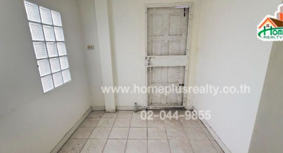 Продажа 4 спальни дом в Кхлонг Сам Ща, Бангкок