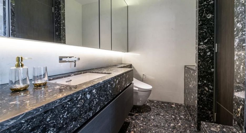Condo en alquiler y en venta de 1 habitaciones en Khlong Toei, Bangkok
