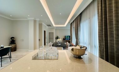 For sale 4 bedrooms house in Watthana, Bangkok