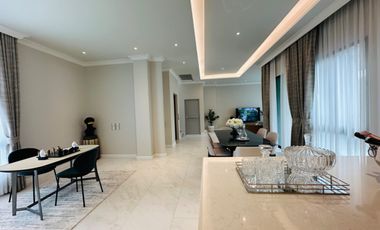 For sale 4 bedrooms house in Watthana, Bangkok