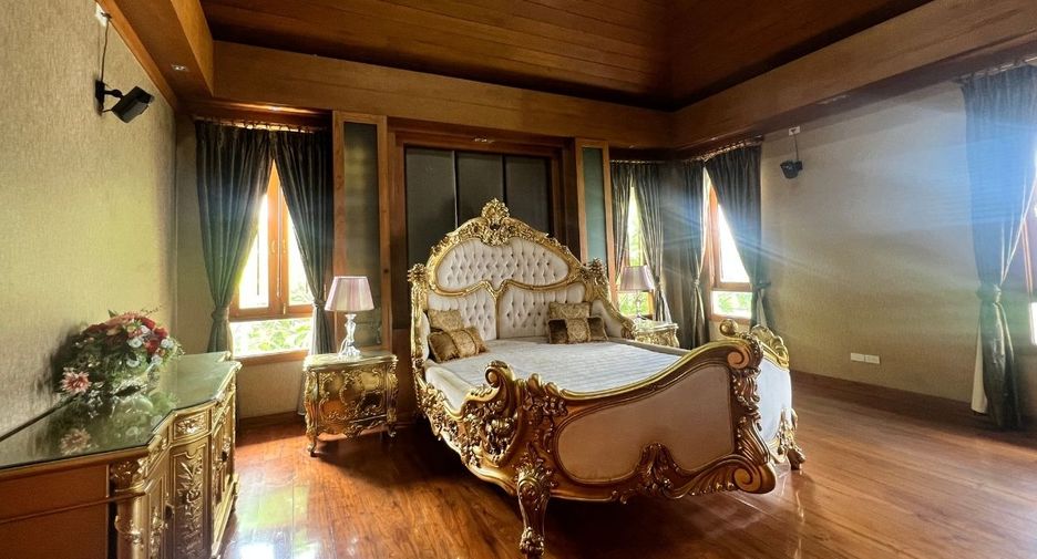 For sale 5 bedrooms house in Bueng Kum, Bangkok