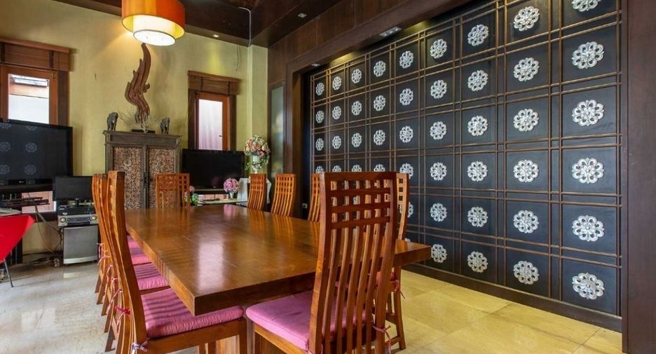 For sale 5 bedrooms house in Bueng Kum, Bangkok