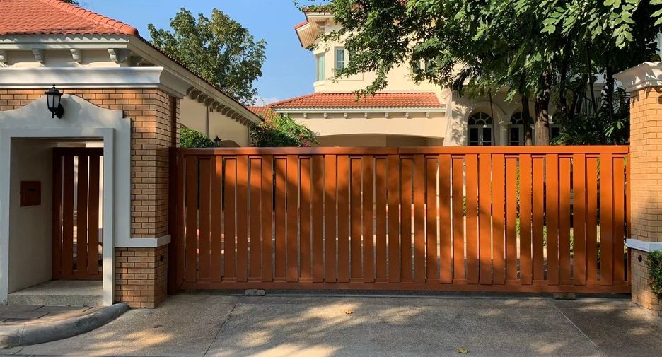 Haus zur Miete mit 5 Zimmer in Mueang Samut Prakan, Samut Prakan