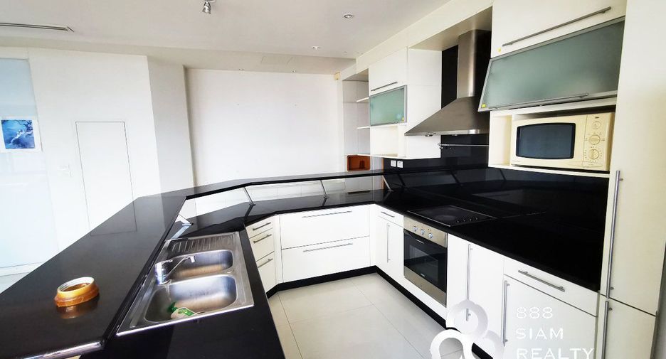 For sale 2 bedrooms condo in Yan Nawa, Bangkok