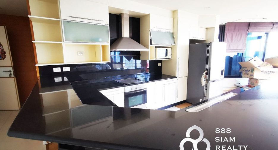For sale 2 bedrooms condo in Yan Nawa, Bangkok