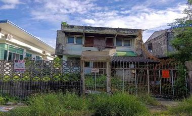 Продажа 1 кровать дом в Пхра Кханонг, Бангкок