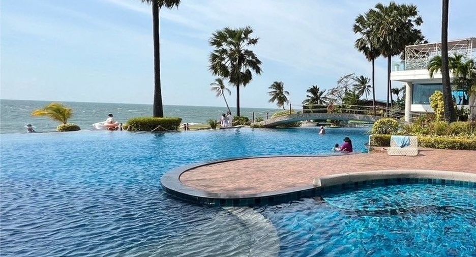 For sale 2 bedrooms condo in Bang Lamung, Chonburi