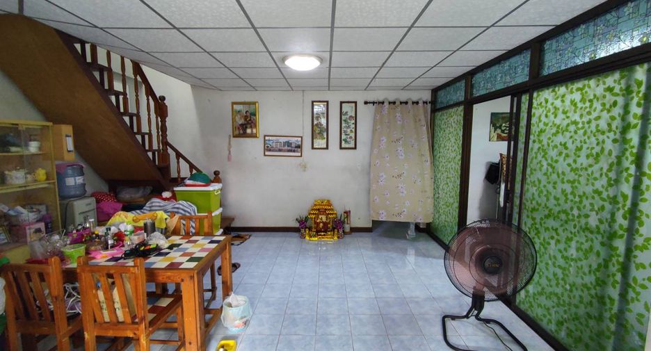 For sale 4 bed townhouse in Nong Khaem, Bangkok