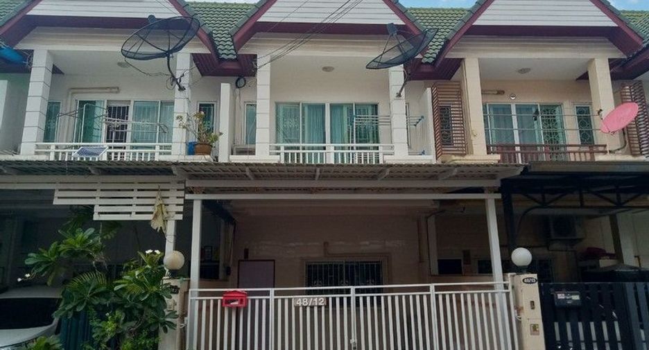 For sale 2 bed townhouse in Bang Kapi, Bangkok