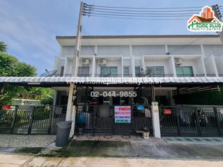 出售 2 卧室 联排别墅 在 Phan Thong, Chon Buri